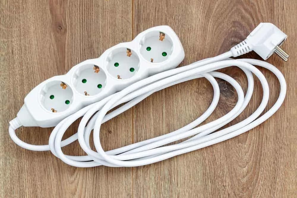 Heavy-duty extension cable assembly for industrial power distribution